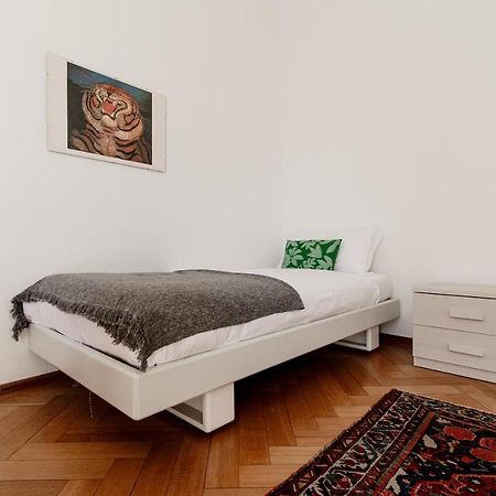 Giuka Apartment By Quokka 360 - Close To The Station Massagno Экстерьер фото